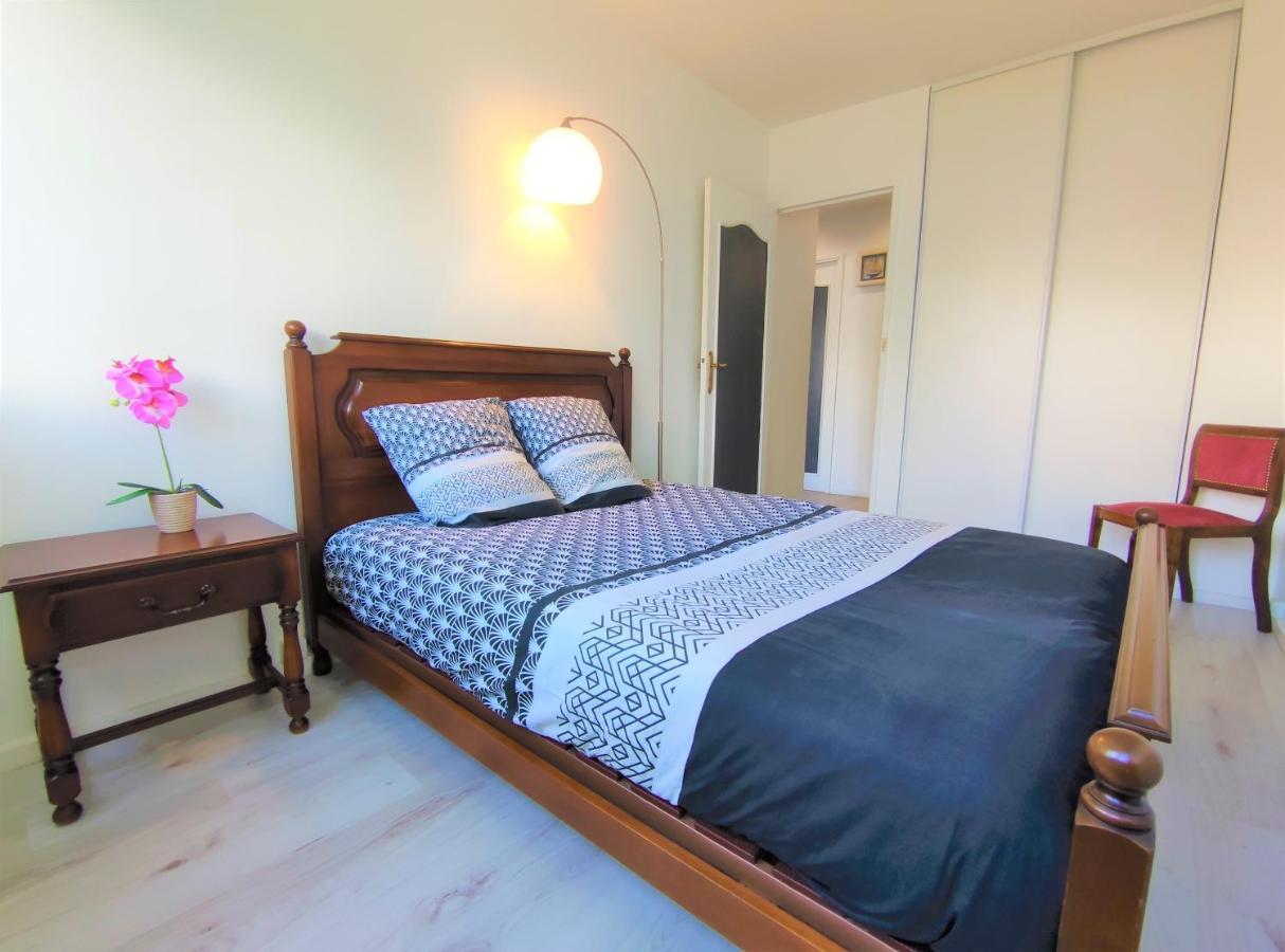 Appartement T3 Lumineux Et Tout Confort De 72 M2 Avec Parking Privatif La Rochelle  Exterior photo